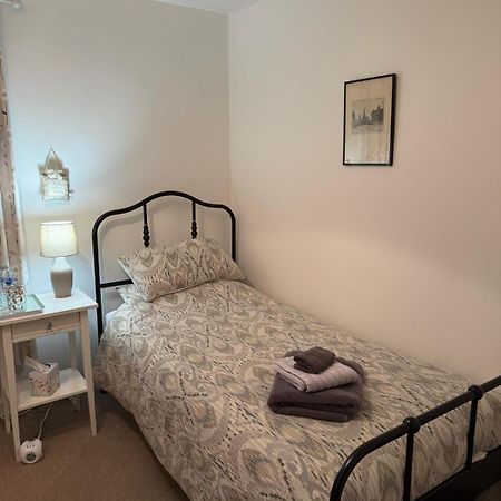 Single Room With Beautiful Garden Edinburgh Ngoại thất bức ảnh