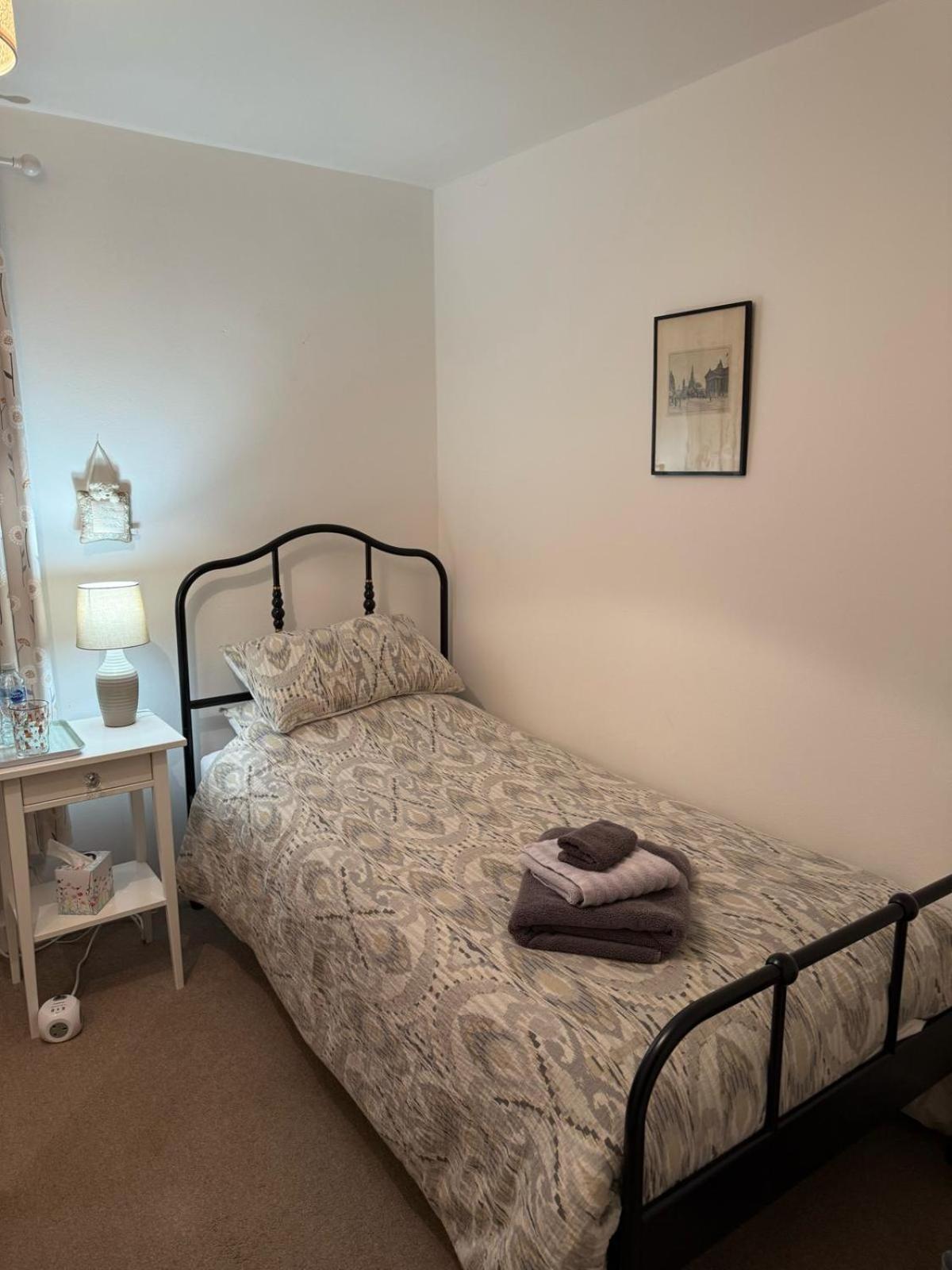 Single Room With Beautiful Garden Edinburgh Ngoại thất bức ảnh