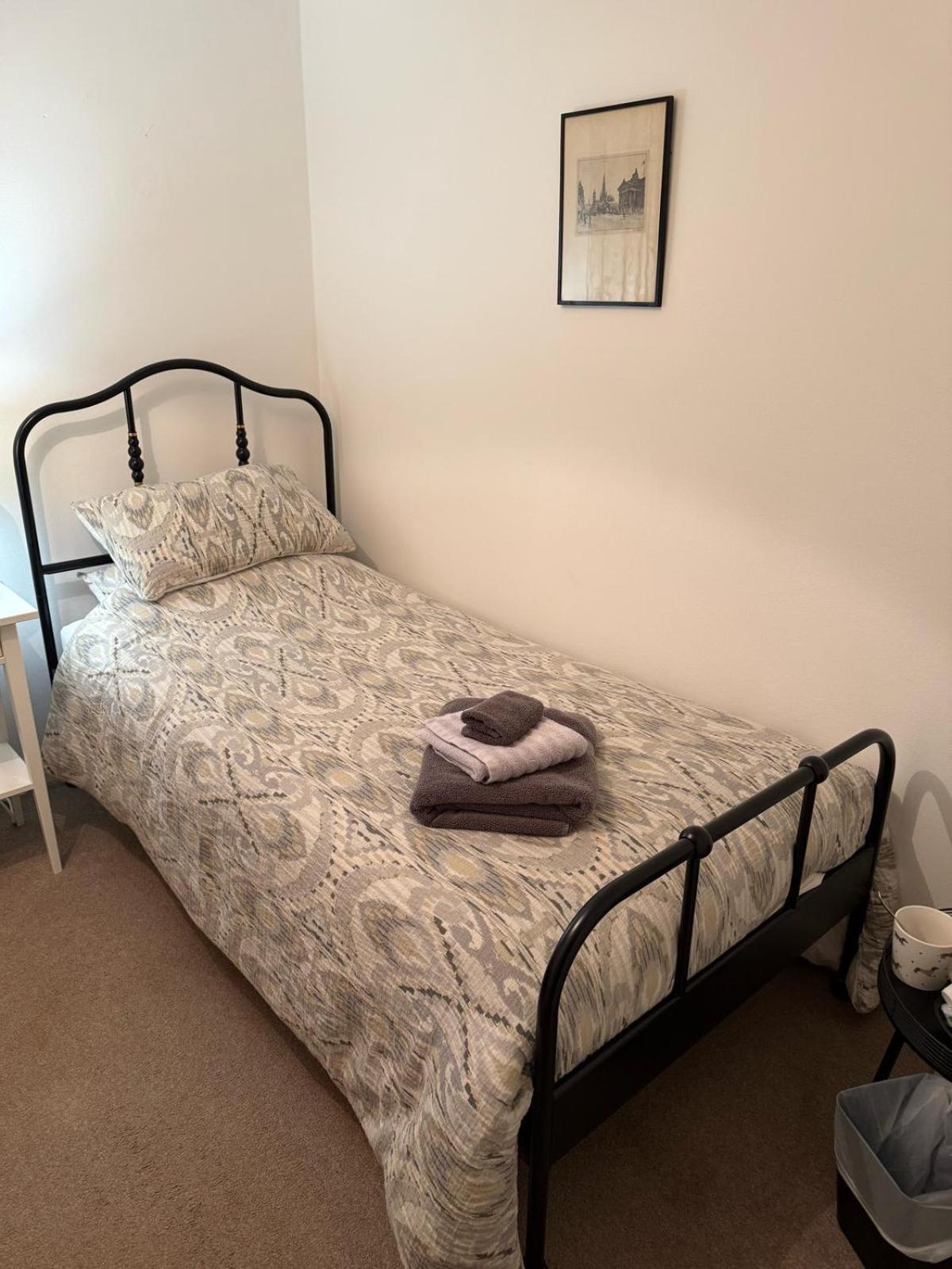 Single Room With Beautiful Garden Edinburgh Ngoại thất bức ảnh